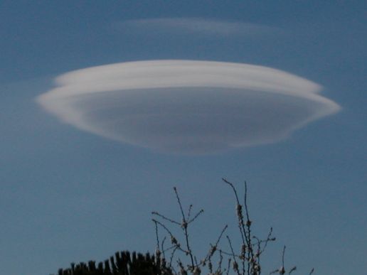 lenticular cloud over Madrid